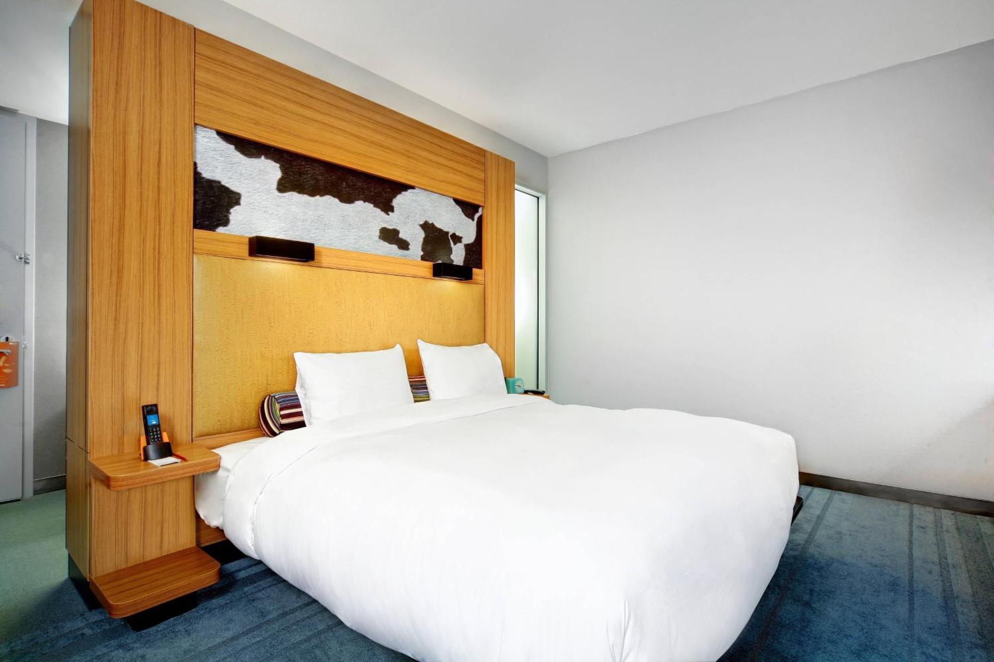 Aloft Hotel Bolingbrook