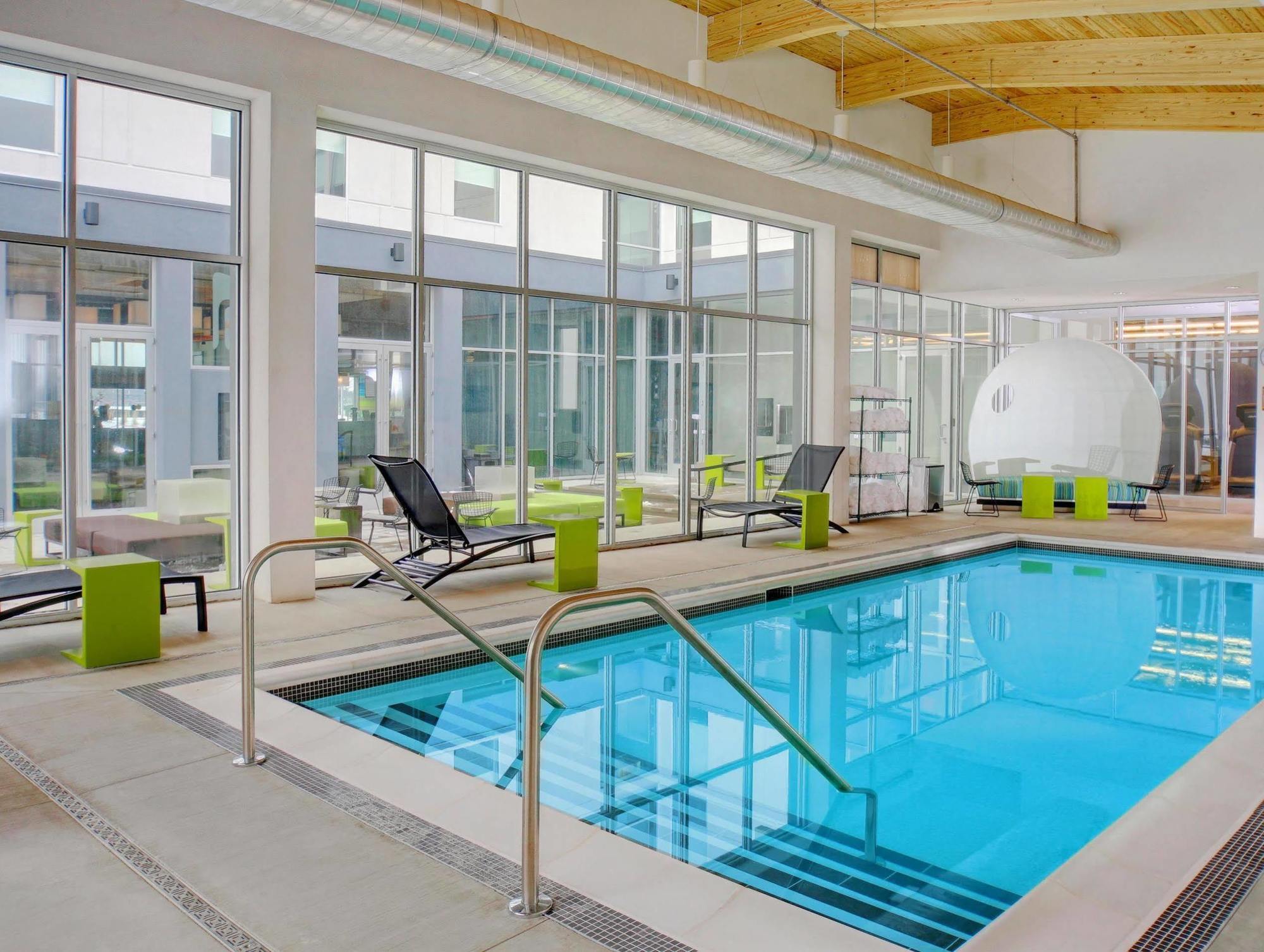 Aloft Hotel Bolingbrook